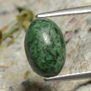 Maw-sit-sit verde natural 2,54ct, corte oval, opaco