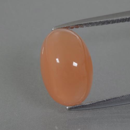 Pedra da lua laranja natural 4,42ct, corte oval, translúcido