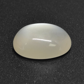 Pedra da lua branco natural 2,78ct, corte oval, translúcido