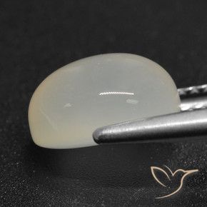 Pedra da lua branco natural 3,00ct, corte oval, translúcido