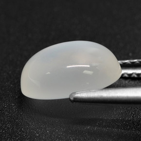 Pedra da lua branco natural 2,56ct, corte oval, translúcido