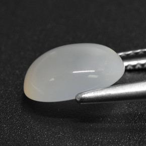Pedra da lua branco natural 2,26ct, corte oval, translúcido