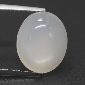 Pedra da lua branco natural 5,70ct, corte oval, translúcido