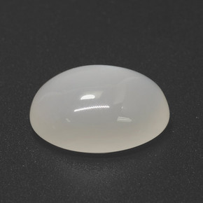 Pedra da lua branco natural 5,70ct, corte oval, translúcido