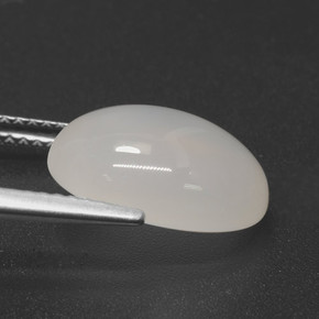 Pedra da lua branco natural 5,70ct, corte oval, translúcido