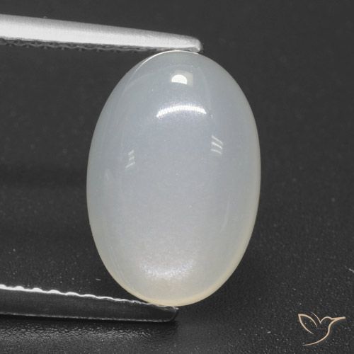 Pedra da lua branco natural 4,23ct, corte oval, translúcido