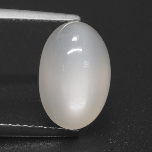 Pedra da lua branco natural 4,23ct, corte oval, translúcido