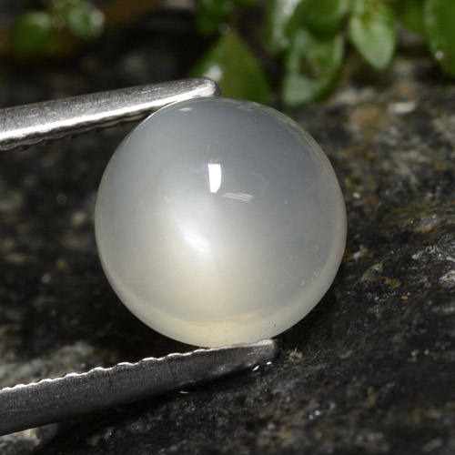Pedra da lua branco natural 2,60ct, corte redondo, translúcido