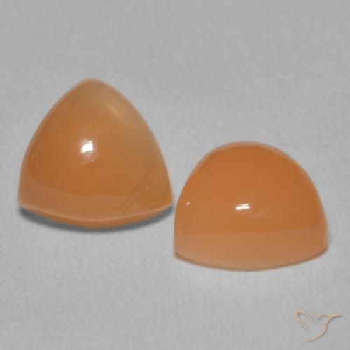 Pedras preciosas de Pedra da Lua Laranja Médio natural de 3.97 ct, Trilhão, Translúcido