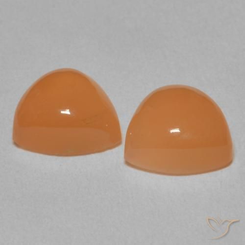 Pedras preciosas de Pedra da Lua Laranja Médio natural de 3.97 ct, Trilhão, Translúcido