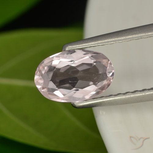 0.82ct Natural Rosa Flamingo Morganita, oval, VVS-VS