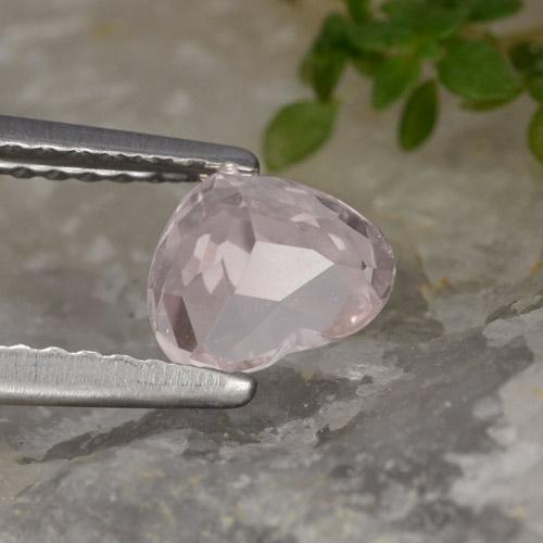 Morganita rosa natural 0,70ct, formato de coração, VVS