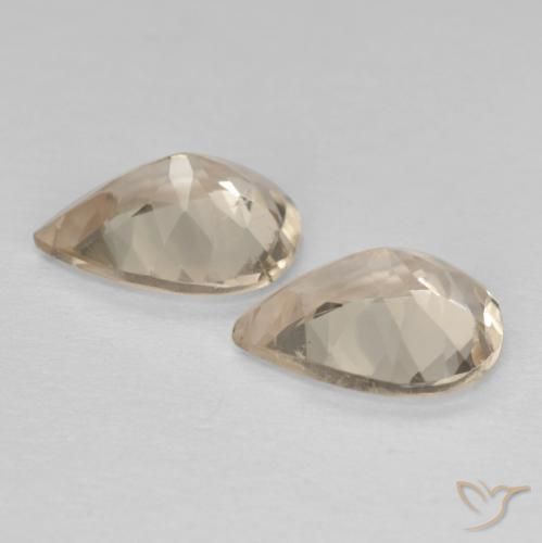 Pedras preciosas de Morganita Dourado claro natural de 1.74 ct, Formato de pêra, VS