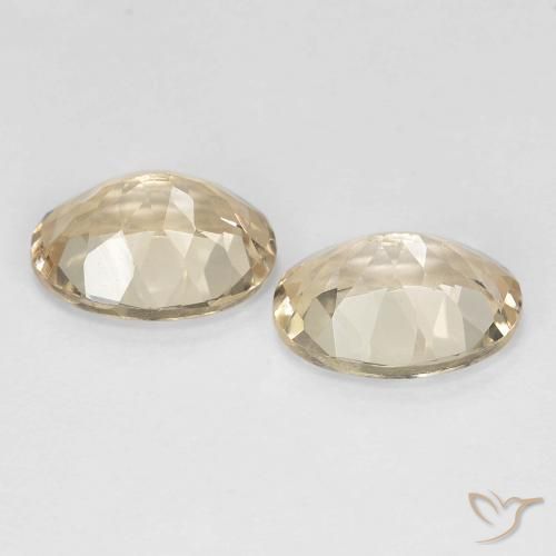 Pedras preciosas de Morganita Dourado claro natural de 2.33 ct, oval, VVS-VS