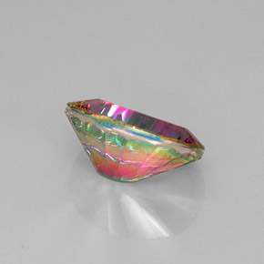 Quartzo místico multicolorido natural 11,64ct, corte oval, VVS