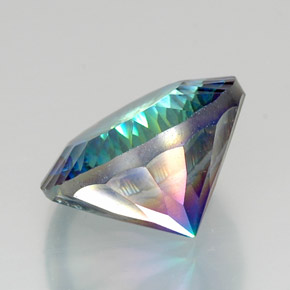 Quartzo Místico Top Rainbow Natural 17.74ct, Corte Redondo, VVS