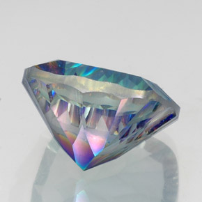 Quartzo Místico Top Rainbow Natural 20.83ct, Almofada cortada, VS