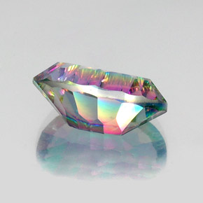Quartzo místico multicolorido natural 11,94ct, corte oval, VVS-VS