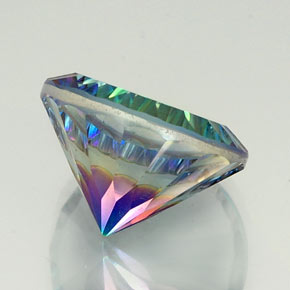 Quartzo Místico Top Rainbow Natural 18.92ct, Corte Redondo, VVS