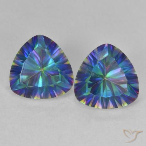 3.66ctw Natural Multicolorido Quartzo Místico, Trilhão, VS