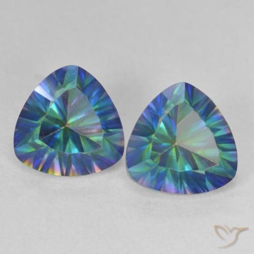 3.70ctw Natural Multicolorido Quartzo Místico, Trilhão, VVS-VS