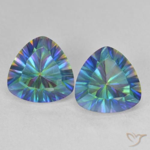 3.75ctw Natural Multicolorido Quartzo Místico, Trilhão, VVS-VS