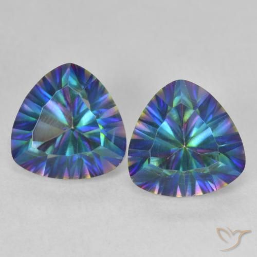 3.67ctw Natural Multicolorido Quartzo Místico, Trilhão, VVS-VS