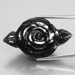 Jade nefrita preto natural 57,95ct, forma extravagante, opaco