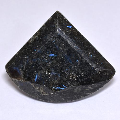 Nuummite Preto Natural 25.81ct, Forma extravagante, Opaco