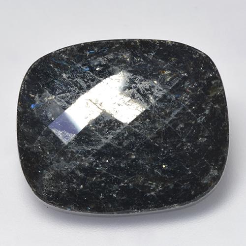 Nuummita preto natural 27,16ct, almofada cortada, opaco