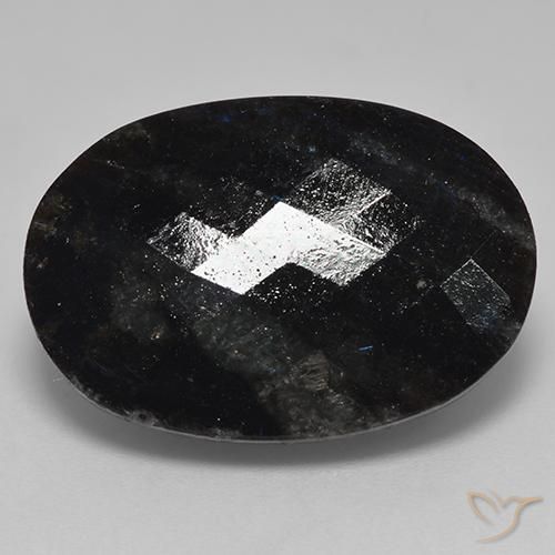 24.70ct Natural Preto com brilho azul Nuummite, oval, Opaco