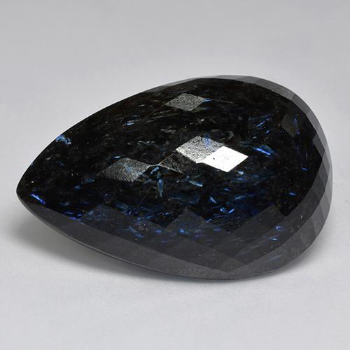 Nuummita preto natural 43,23ct, formato de pêra, opaco