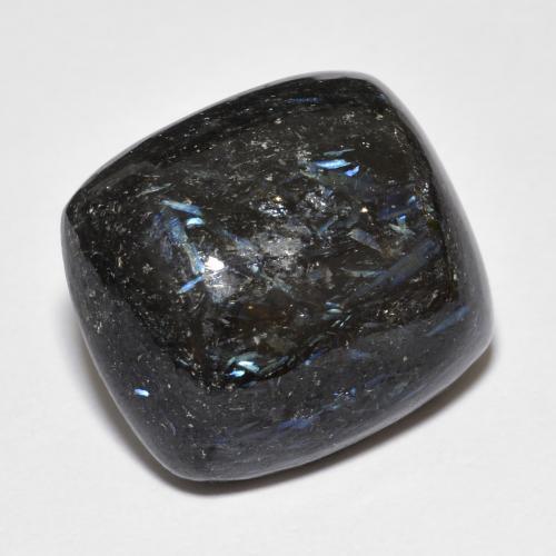 Nuummita preto natural 17,72ct, almofada cortada, opaco