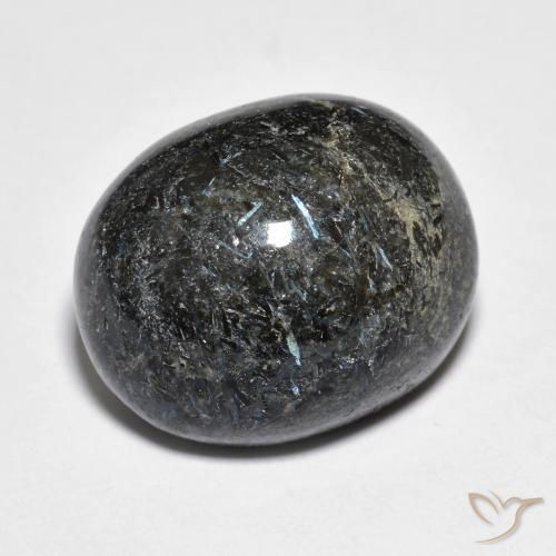 Nuummite Preto com brilho azul Natural 14.55ct, oval, Opaco