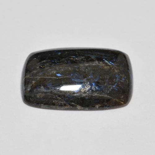 Nuummita preto com brilho azul natural 6,81ct, almofada cortada, opaco