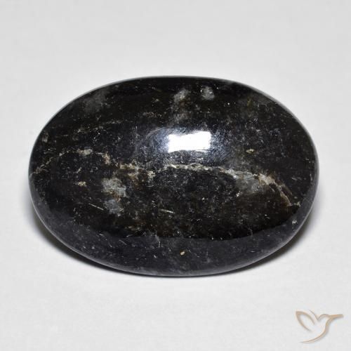 Nuummite Preto com brilho azul Natural 13.80ct, oval, Opaco