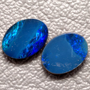 Pedras preciosas de dupleto de opala multicolorido natural de  ct, corte oval, opaco