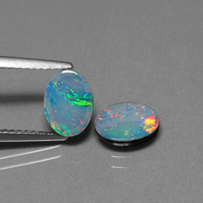Pedras preciosas de dupleto de opala multicolorido natural de  ct, corte oval, opaco