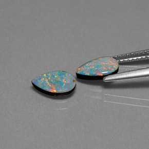 Pedras preciosas de dupleto de opala multicolorido natural de  ct, formato de pêra, opaco