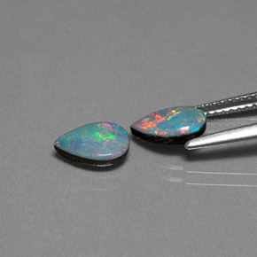 Pedras preciosas de dupleto de opala multicolorido natural de  ct, formato de pêra, opaco