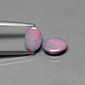 Pedras preciosas de dupleto de opala multicolorido natural de  ct, corte oval, opaco
