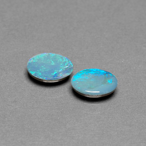 Pedras preciosas de dupleto de opala multicolorido natural de  ct, corte oval, opaco