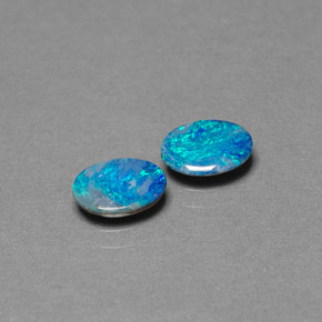 Pedras preciosas de dupleto de opala multicolorido natural de  ct, corte oval, opaco