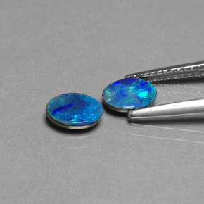 Pedras preciosas de dupleto de opala multicolorido natural de  ct, corte oval, opaco