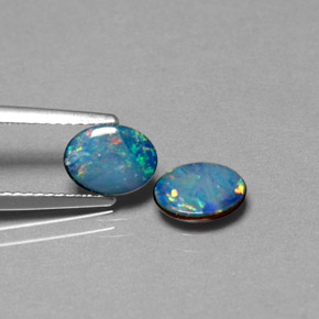 Pedras preciosas de dupleto de opala multicolorido natural de  ct, corte oval, opaco