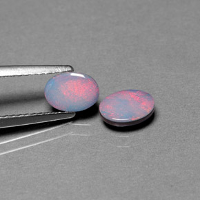 Pedras preciosas de dupleto de opala multicolorido natural de  ct, corte oval, opaco
