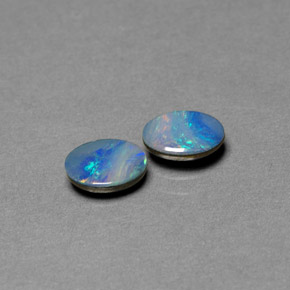 Pedras preciosas de dupleto de opala multicolorido natural de  ct, corte oval, opaco