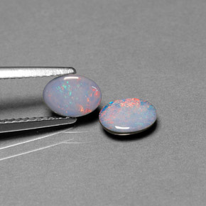 Pedras preciosas de dupleto de opala multicolorido natural de  ct, corte oval, opaco