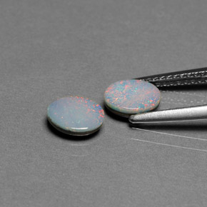 Pedras preciosas de dupleto de opala multicolorido natural de  ct, corte oval, opaco