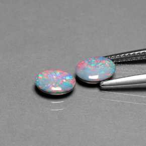 Pedras preciosas de dupleto de opala multicolorido natural de  ct, corte oval, opaco
